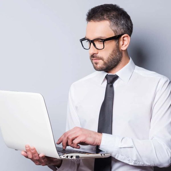 business-expert-at-work-2022-12-16-14-42-06-utc-min-r05rm50ej9o6ay5eypyfi4ti0u5hbnyqminzxtgx9s